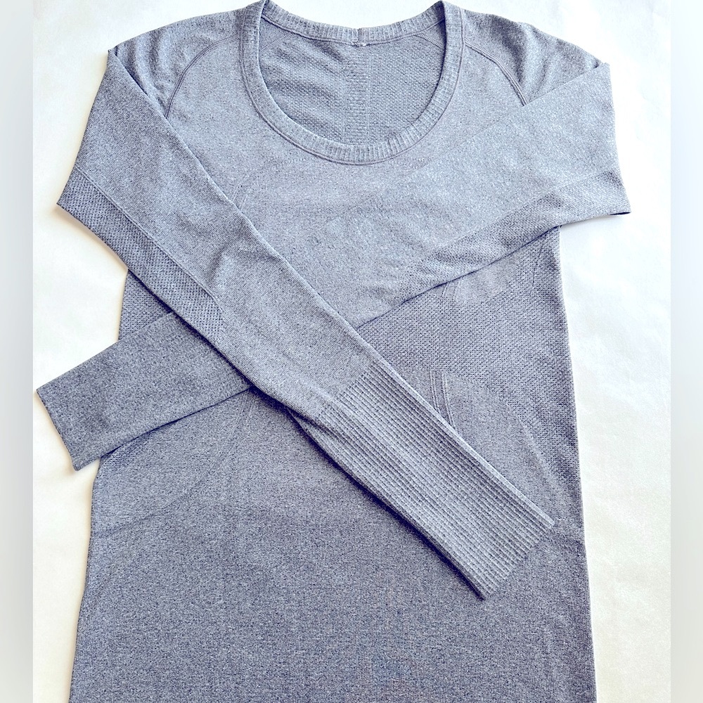 Lululemon Swiftly Tech Long Sleeve, Heathered Black, Size 8